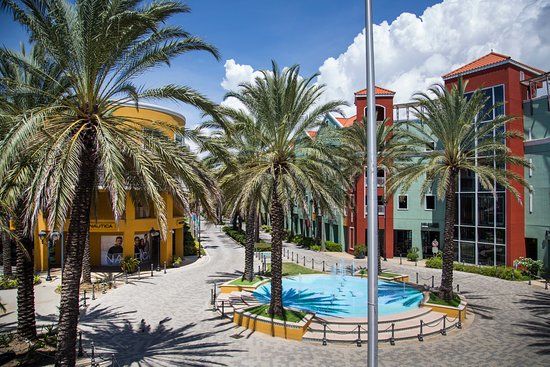 Renaissance Mall and Rif Fort